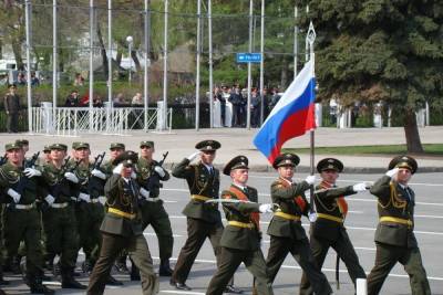 В Екатеринбург на парад Победы пригласили Сергея Безрукова