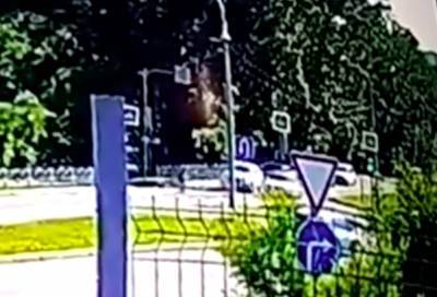 В Красноярске автомобиль насмерть сбил школьника