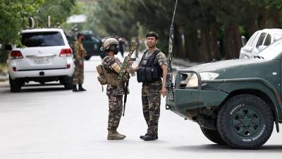 По меньшей мере четверо полицейских погибли после атаки талибов в Афганистане