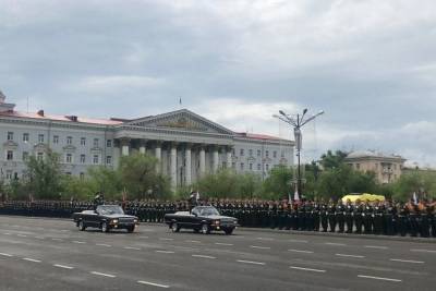 Власти проверили асфальт в Чите после военного парада и заверили, что он не пострадал