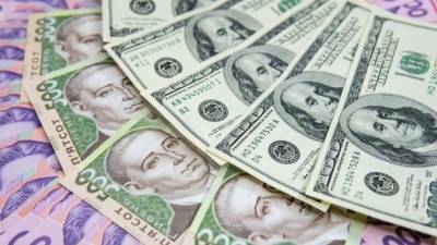 Курс валют: гривна продолжает укрепляться к доллару