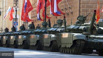 Движение по центральным улицам Петербурга приостановлено из-за парада Победы