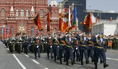 Большинство россиян нашли особый смысл в проведении парада Победы 24 июня