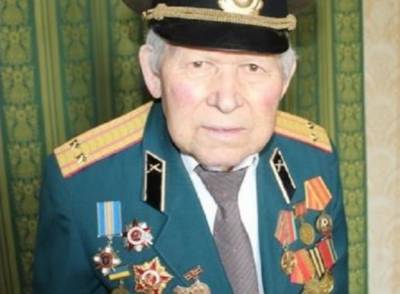 В "ЛНР" 94-летний ветеран отказался снять награды Украины, вопреки угрозам оккупантов