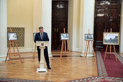 В Ротонде Мариинского дворца открылась фотовыставка, посвященная 75-летию Победы в ВОВ