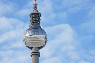 До 500 евро: Берлин решил штрафовать нарушителей масочного режима
