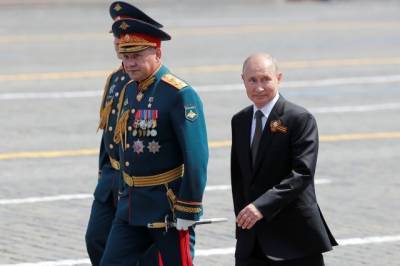 Путин выразил благодарность военным за проведенный парад Победы в Москве
