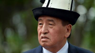 Президент Киргизии не пошёл на парад в Москве из-за коронавируса в его делегации