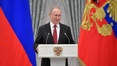 Путин вручает государственные премии в области культуры, науки и гуманитарной деятельности