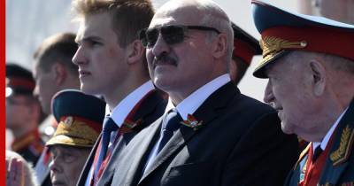 Лукашенко во время Парада назвал Москву столицей родины