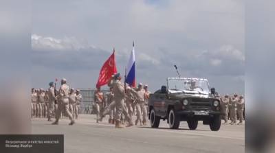 В Сети появилось видео с парада Победы на авиабазе Хмеймим