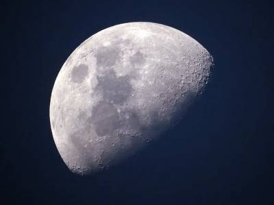 Планетологи объяснили отличие видимой и обратной стороны Луны