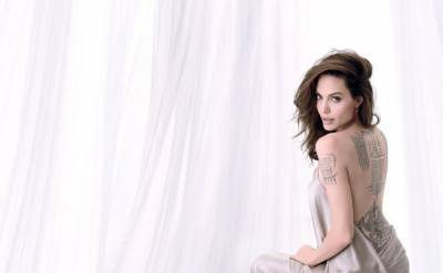 Анджелина Джоли рассказала, почему рассталась с Брэдом Питтом