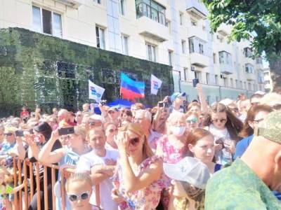 Парад Победы в ЛНР — знак единства с Россией