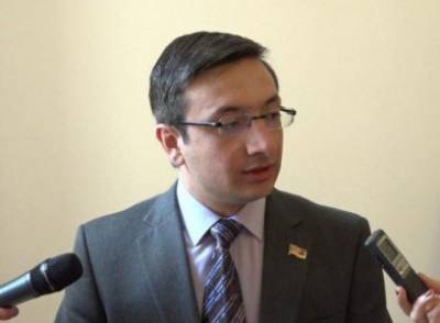 Секретарь парламентской фракции партии «Светлая Армения» самоизолировался