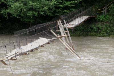 Ущерб от наводнения на Закарпатье оценили в 125 млн гривен