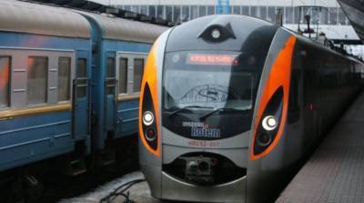 Назначен дополнительный летний поезд из Киева в Одессу