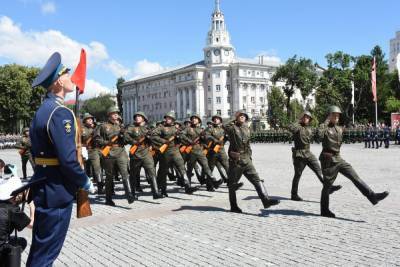 Воронежцы о параде: «Если власти говорят, что всё в порядке, чего нам бояться?»