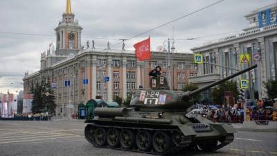 От Владивостока до Севастополя: Как прошел Парад Победы в разных городах РФ