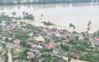 На Закарпатье оценили ущерб от наводнения