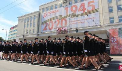 В Калининграде наградят участницу парада, потерявшую туфлю - newizv.ru - Россия - Калининград