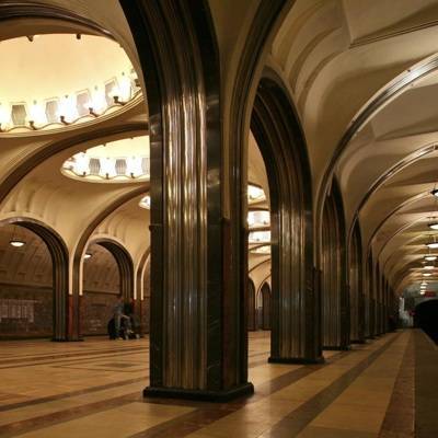 Вход на некоторые станции метро Москвы может быть ограничен сегодня после салюта