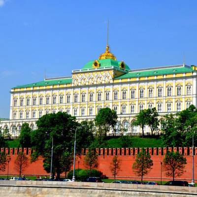 Сегодня же в Большом Кремлевском дворце состоялся торжественный прием от имени президента России