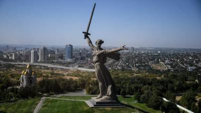 В Волгограде после реставрации открыли монумент «Родина-мать зовёт!»