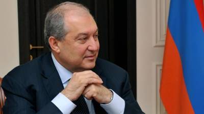 Президент Армении теряет остатки полномочий
