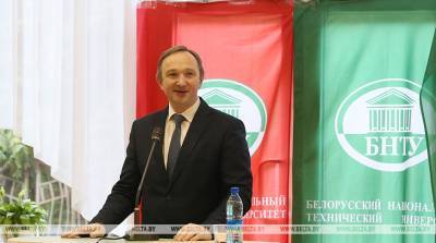 Беларуси не нужны чужие технологии управления государством - Харитончик