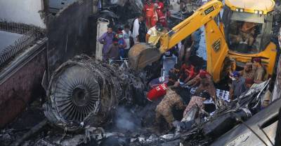 Расследование: пилоты разбившегося в Пакистане Airbus отвлекались на обсуждение пандемии