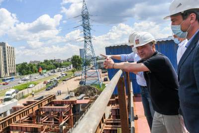 Ход строительства транспортной развязки в Химках проверил губернатор Андрей Воробьев