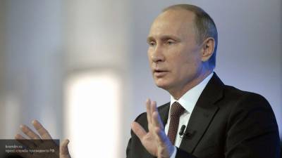 Путин назвал веру в Россию обязательной для своего окружения