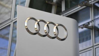 Audi прекращает сотрудничество с Собчак из-за ее высказываний о протестах в США