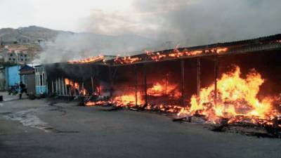 Открытое горение на рынке в Махачкале ликвидировано