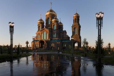 Минобороны: храм Вооруженных сил РФ открыли на день раньше из-за большого числа прихожан