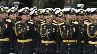 От Сахалина до Амура: Парады в честь 75-летия Победы прошли по всей России