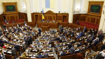 Украинские профсоюзы потребовали отставки главы комитета Рады из-за слов о безработных