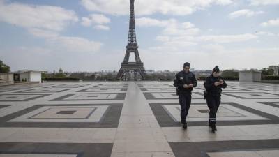 В Париже после карантина открылась Эйфелева башня