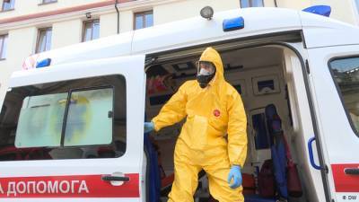 В Украине зафиксировали новый антирекорд по количеству зараженных коронавирусом за сутки