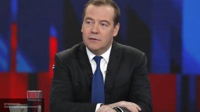 Медведев заявил, что поправки к Конституции расширят полномочия парламента