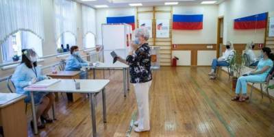 В Москве открылись участки для голосования по внесению изменений в Конституцию РФ