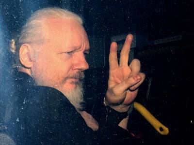 Минюст США обвиняет основателя Wikileaks в связи с преступной хакерской группировкой