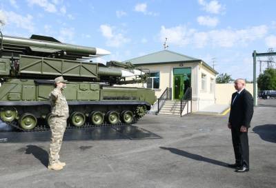 Президент Ильхам Алиев открыл воинскую часть министерства обороны