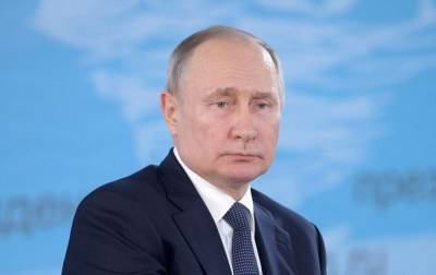 Обнуление сроков Путина: в РФ началось голосование по изменению конституции