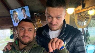 Усик и Ломаченко поиздевались над Кличко: забавное видео