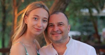 "Моет и носит на себе": жена Виктора Павлика рассказала, как он заботится о больном сыне