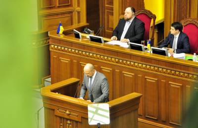 «Могут даже не ждать осени» — на Украине второй раз за год сменят правительство