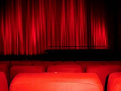 Минкультуры анонсировало открытие кинотеатров с 15 июля