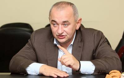 «Слуге народа откликнется» на местных выборах: Скандальный разговор Корниенко и Арахамии